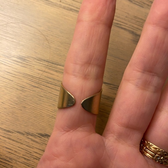 Imitation Moonstone Fully Adjustable Costume Ring - Picture 3 of 4